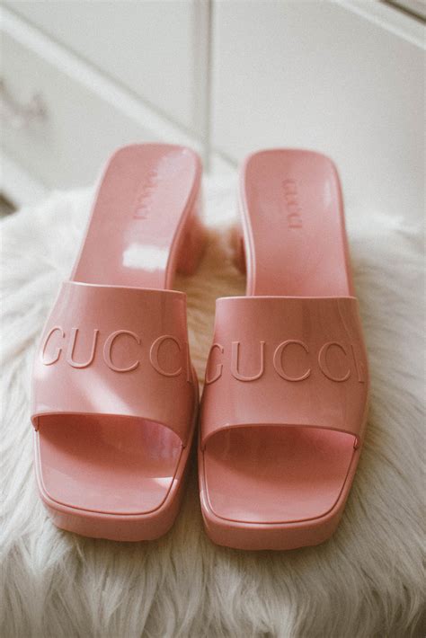 gucci rubber sandals review